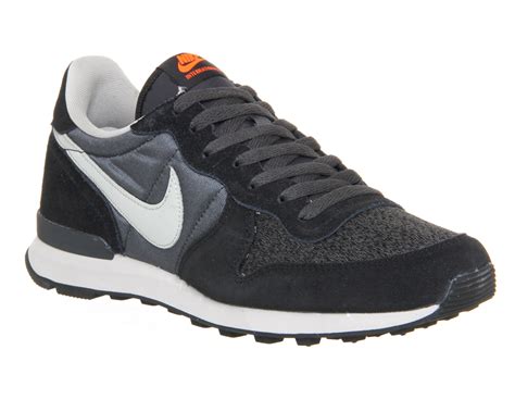 bunte nike internationalist herren größe 45|Nike Internationalist Sneaker in allen Größen und Farben.